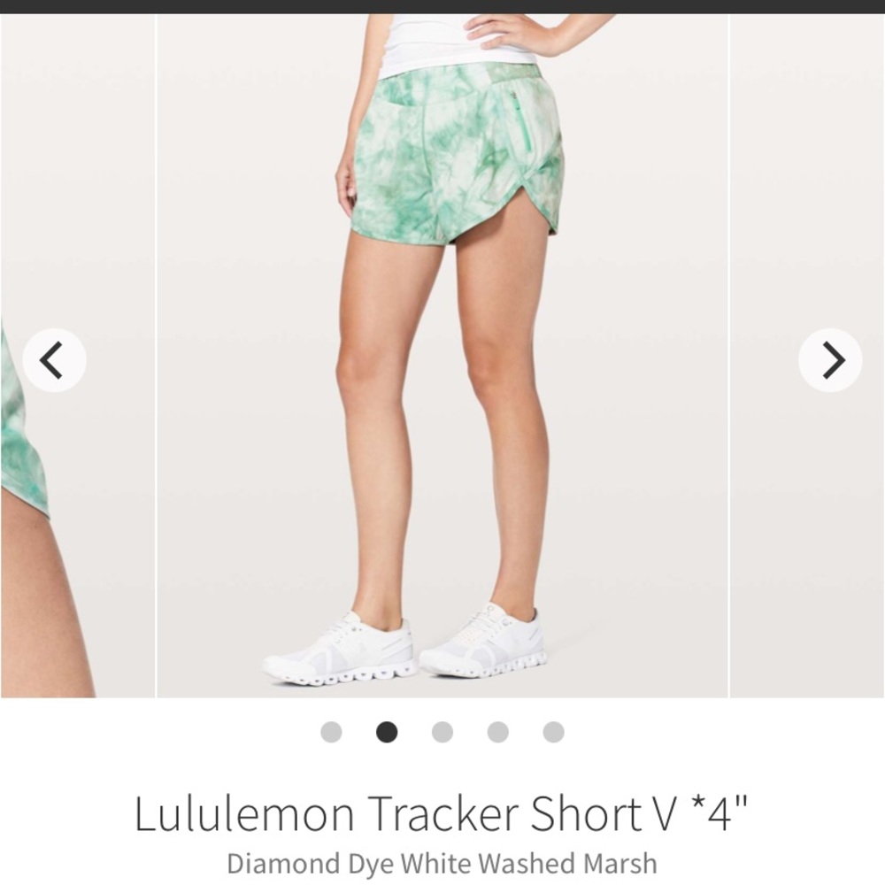 Lululemon Tracker Short V *4"
Diamond Dye White